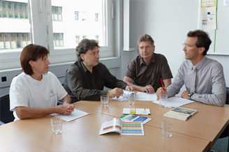 Illustration: Foto einer Unterweisung